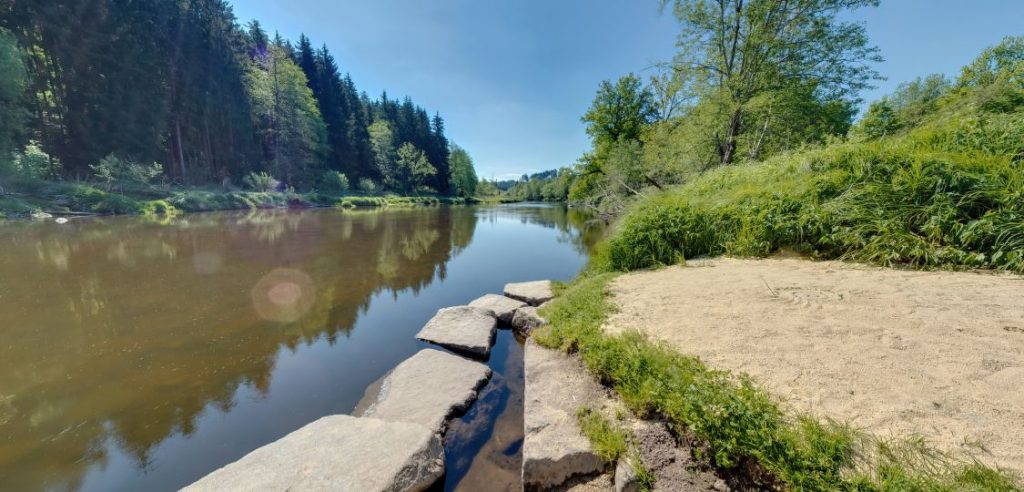 Bewegungspark / Badeplatz Fischhaus - VICO.Tours