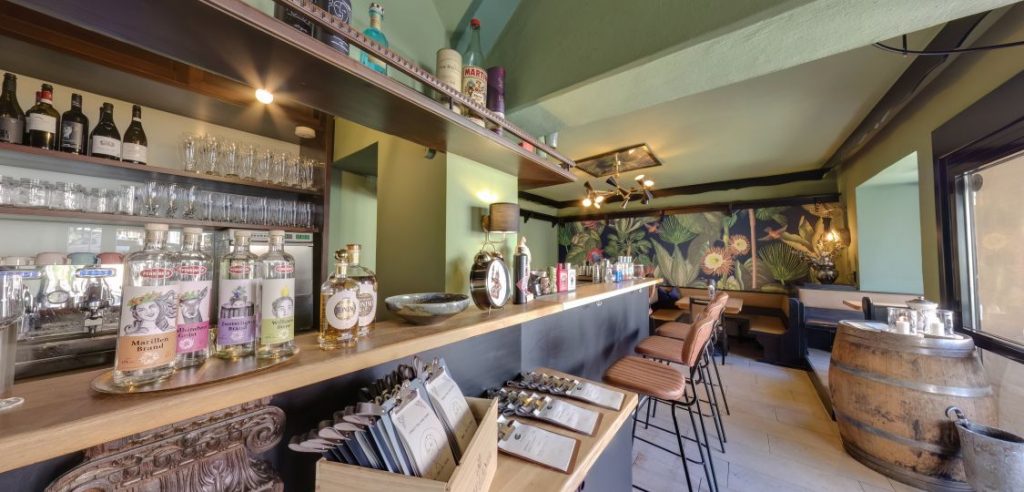 Peppo Bar con cucina - VICO.Tours